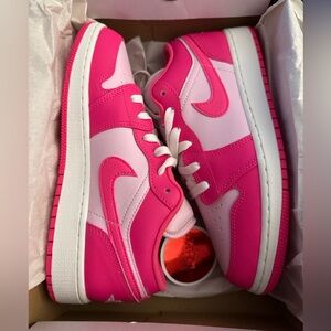Jordan Air Jordan 1 Low GS Pink Foam/Hyper Pink Sneakers